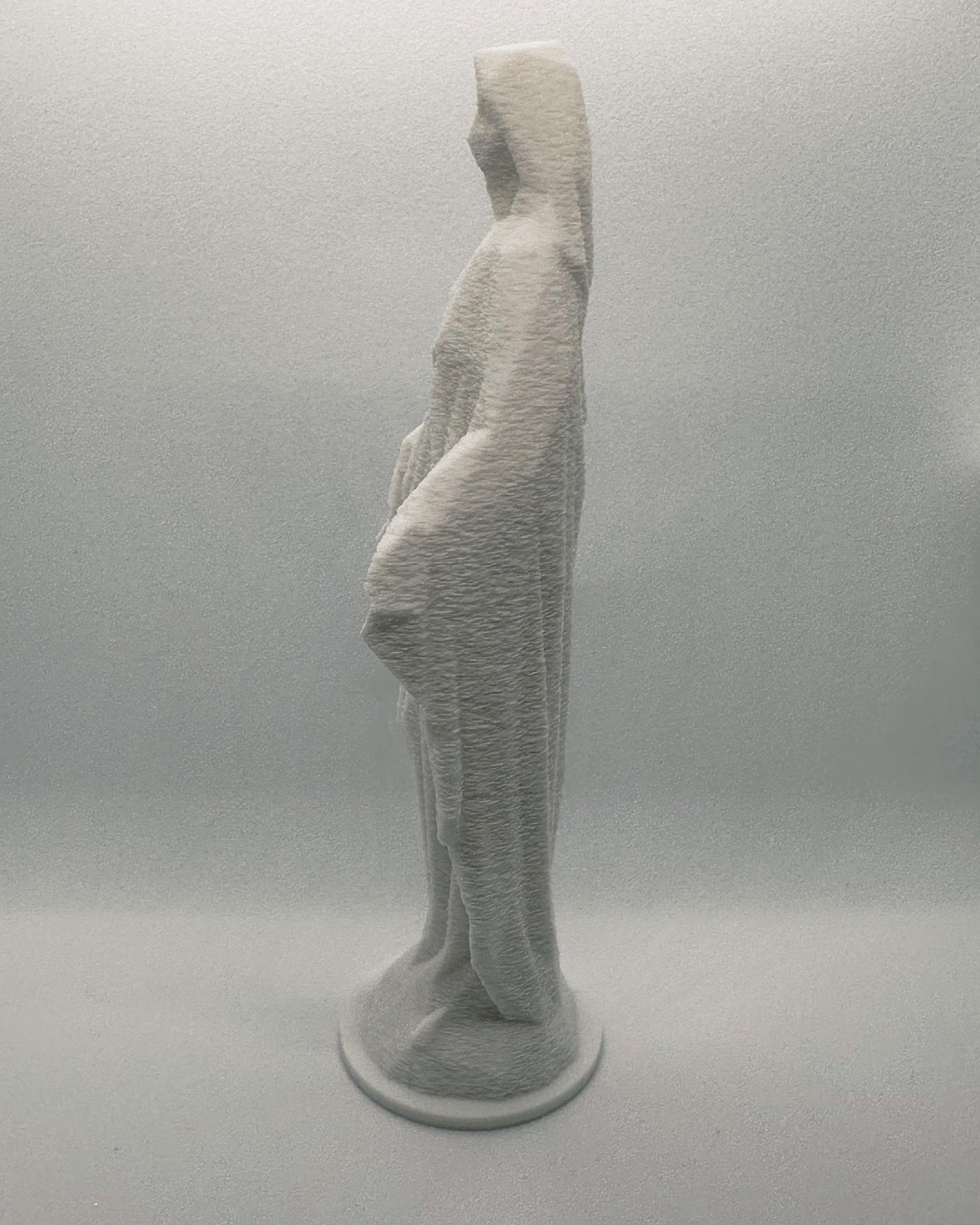 Virgin Mary Statue | Low-Poly 3D-Printed